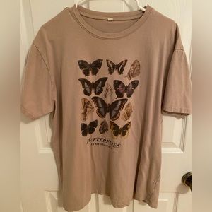 Women’s oversized tee